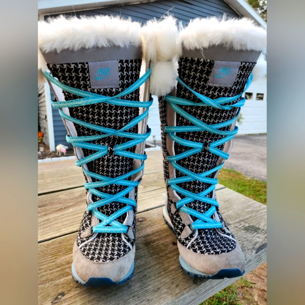 Nike high boots
